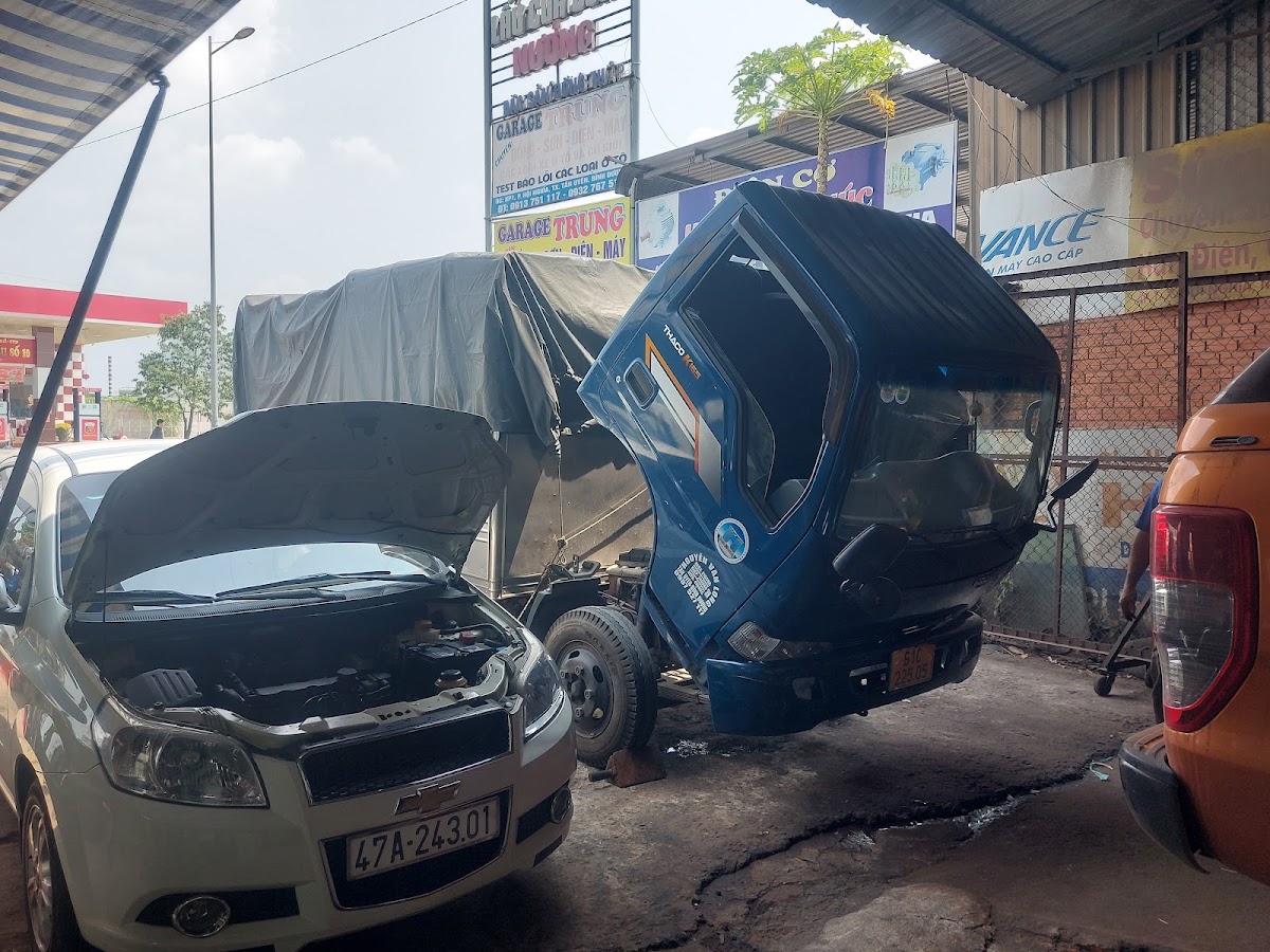 GARAGE TRUNG