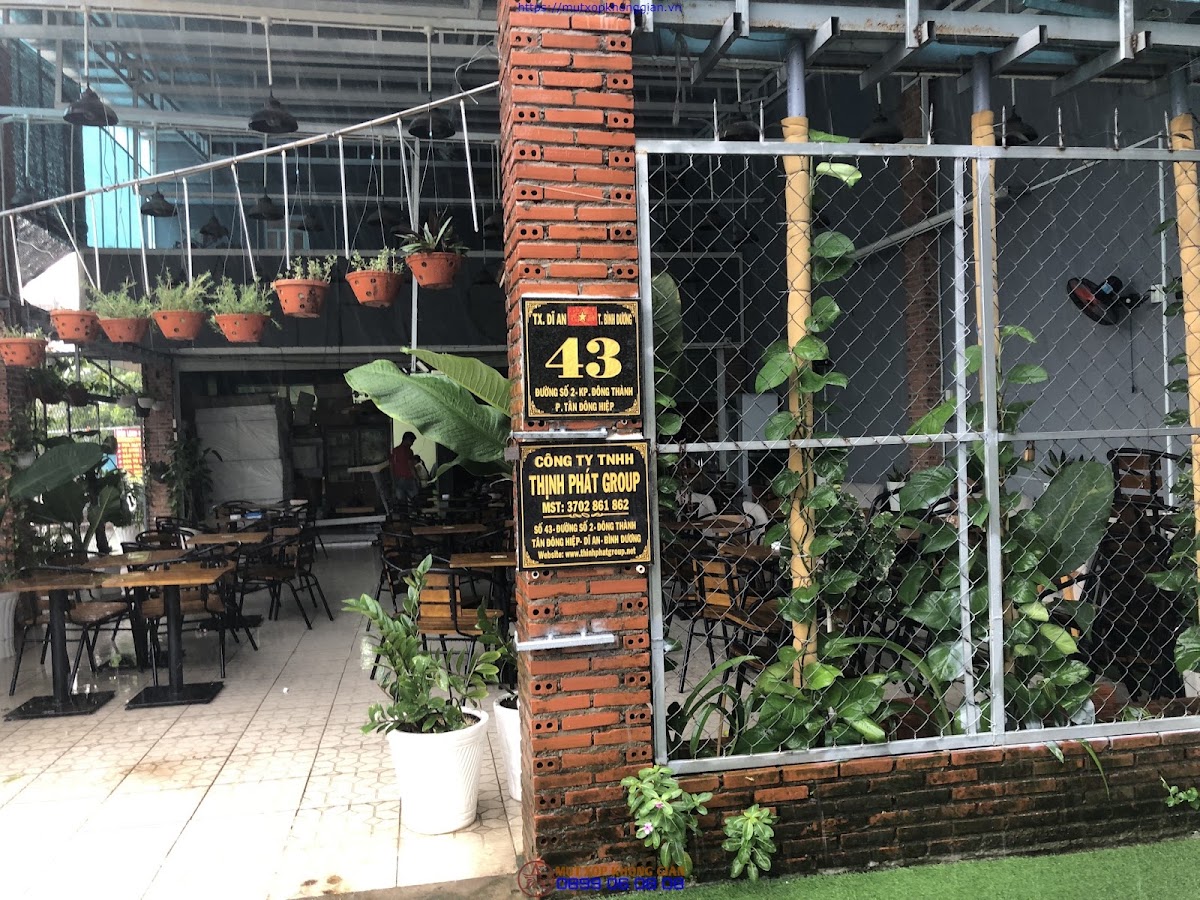 Mút Xốp Không Gian