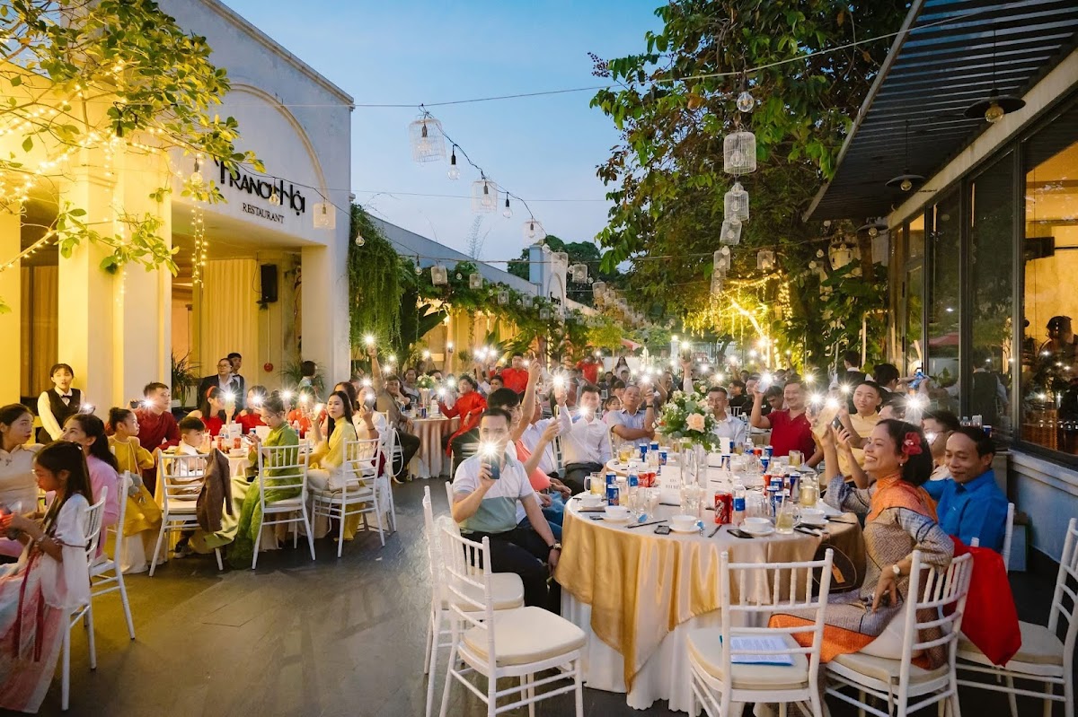 Francis Hội Restaurant