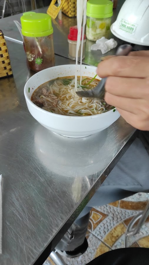 Bún chả Long Nguyệt