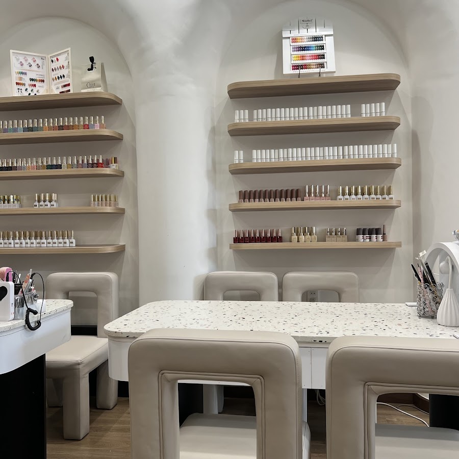 Chip Beauty Room | Tiệm Nails Quận 7
