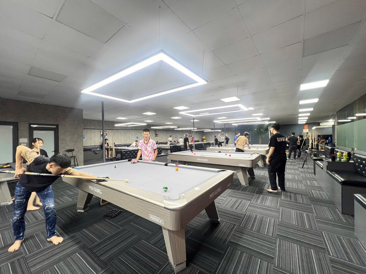 Bop Billiards Club