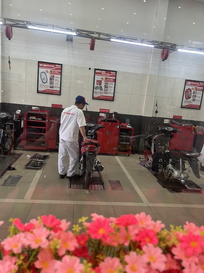 Cửa hàng xe máy Phát Thịnh chi nhánh Cần Giuộc- Long An