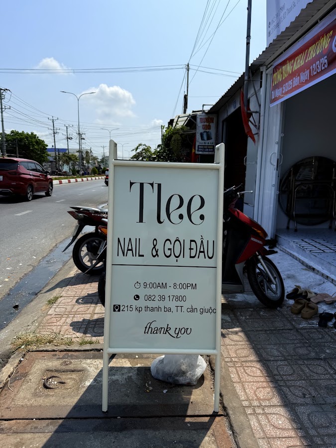 Tlee Nails