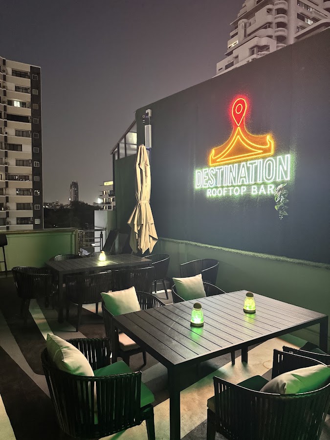 Destination RoofTop Bar