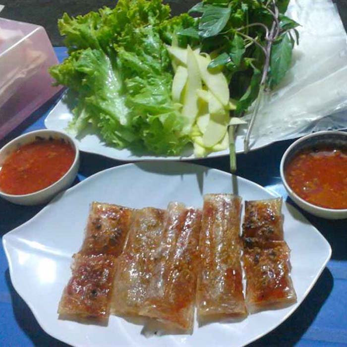 QUÁN CHẢ LỤI NƯỚNG LAGI ĐỒNG ĐEN