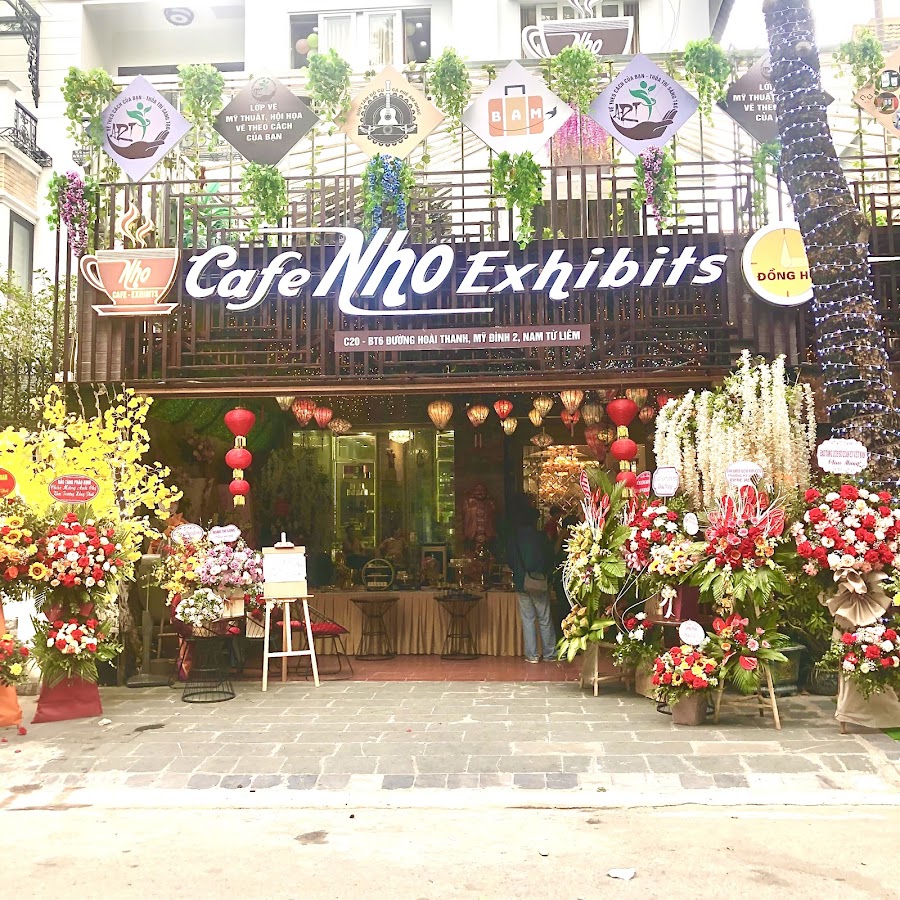 Cafe Nho Exhibits
