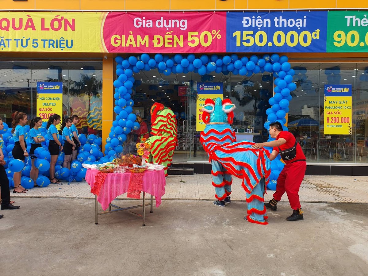 Siêu thị Điện máy XANH Long Hậu