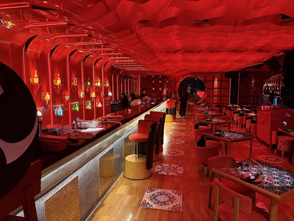 Japanish Rooftop Bar & Modern Kitchen
