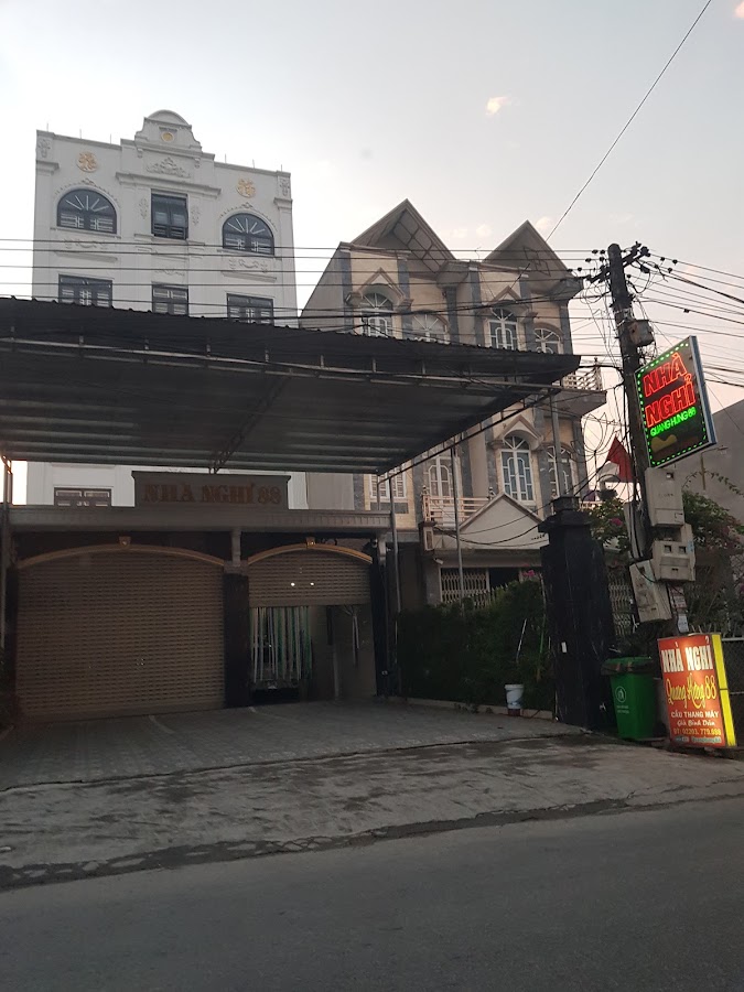 Nhà Nghỉ Ven Sông
