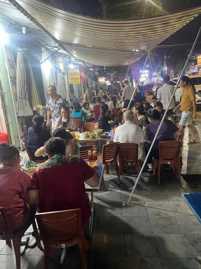 Quán Ăn Đêm Huyền Đại