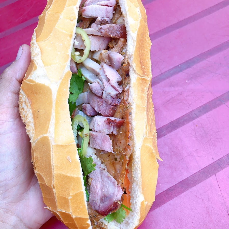bánh mì & cà phê Minh Phát