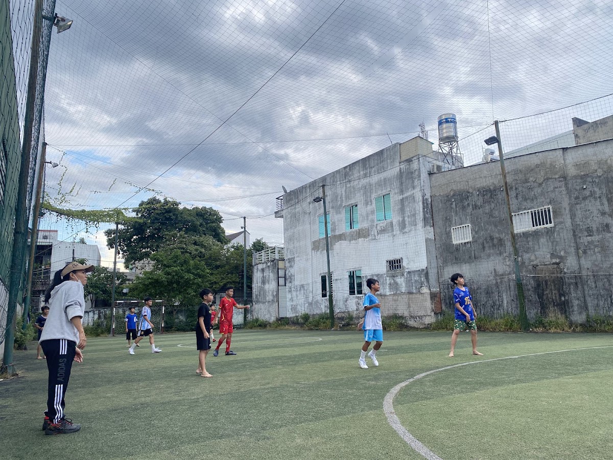 Sân bóng đá mini Bảy Thanh