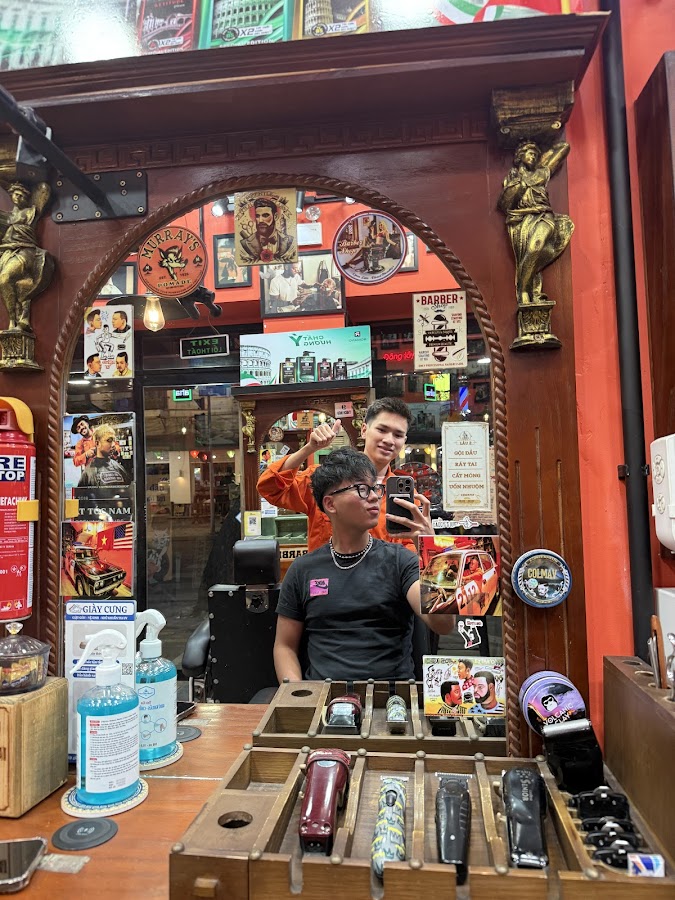 Đông Tây Barbershop - 47 Phố Huế