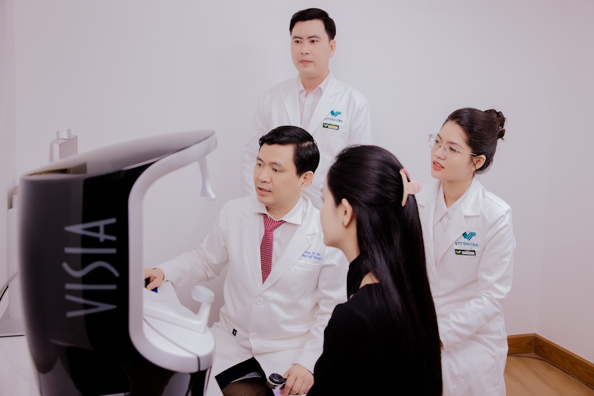 Phòng Khám Da Liễu VTT - PGS.TS Văn Thế Trung - Nám Sẹo Mụn Trẻ Hoá