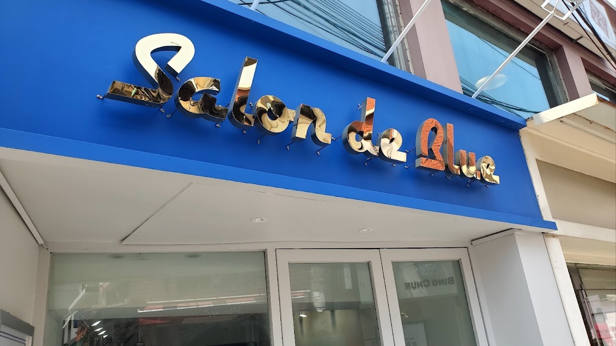 Salon de Blue