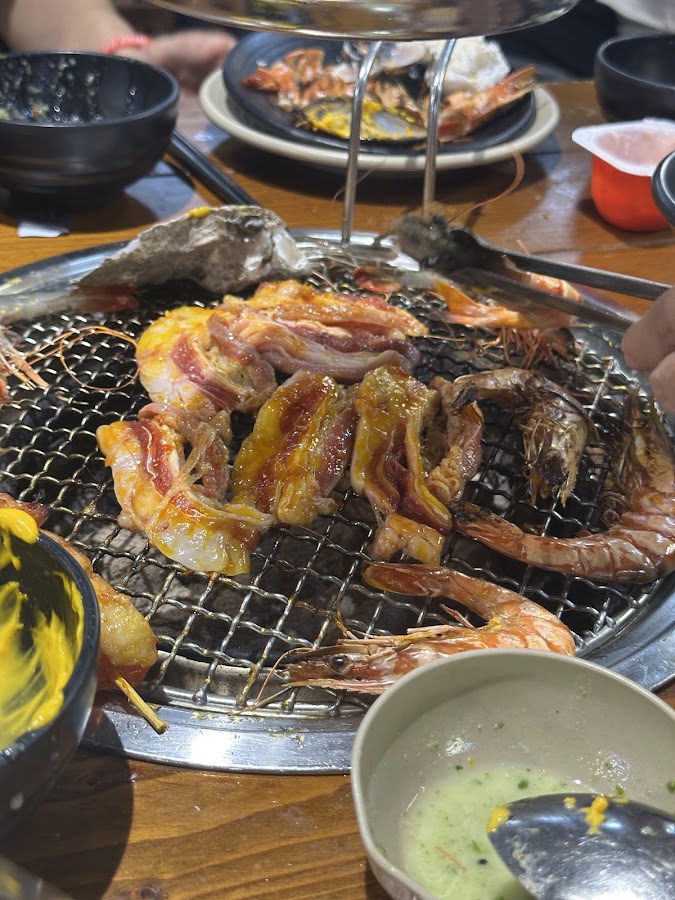 NHÀ HÀNG BUFFET TÚ CUA