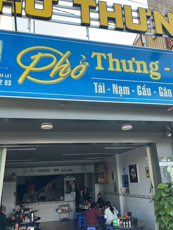 Quán Phở Thưng -Na