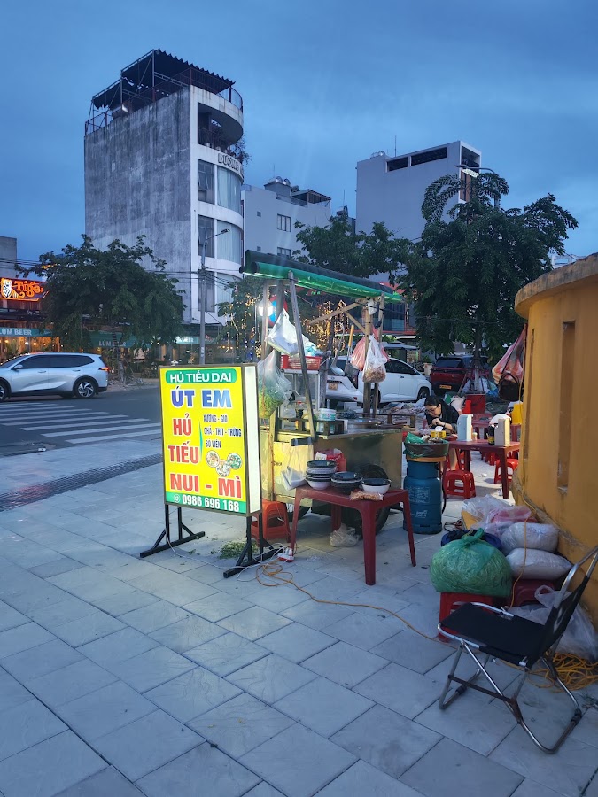 Hủ tiếu dai Út Em