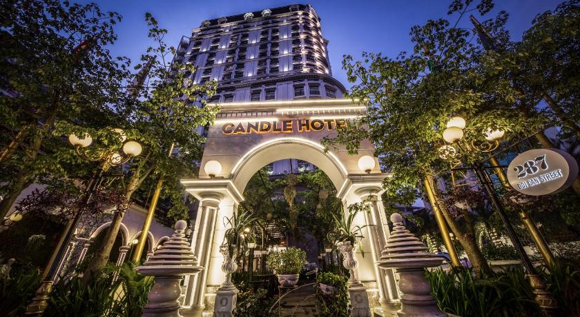 Super Candle Hotel