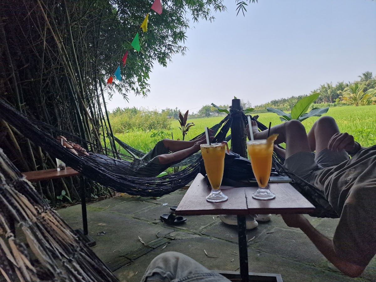 Cà phê Võng ( Vong Coffee )