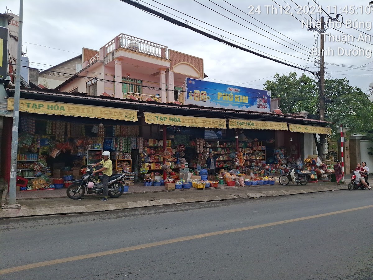Tiệm Tạp Hóa Phú Kim