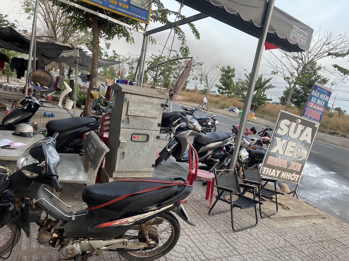 Xe máy Út Thoại