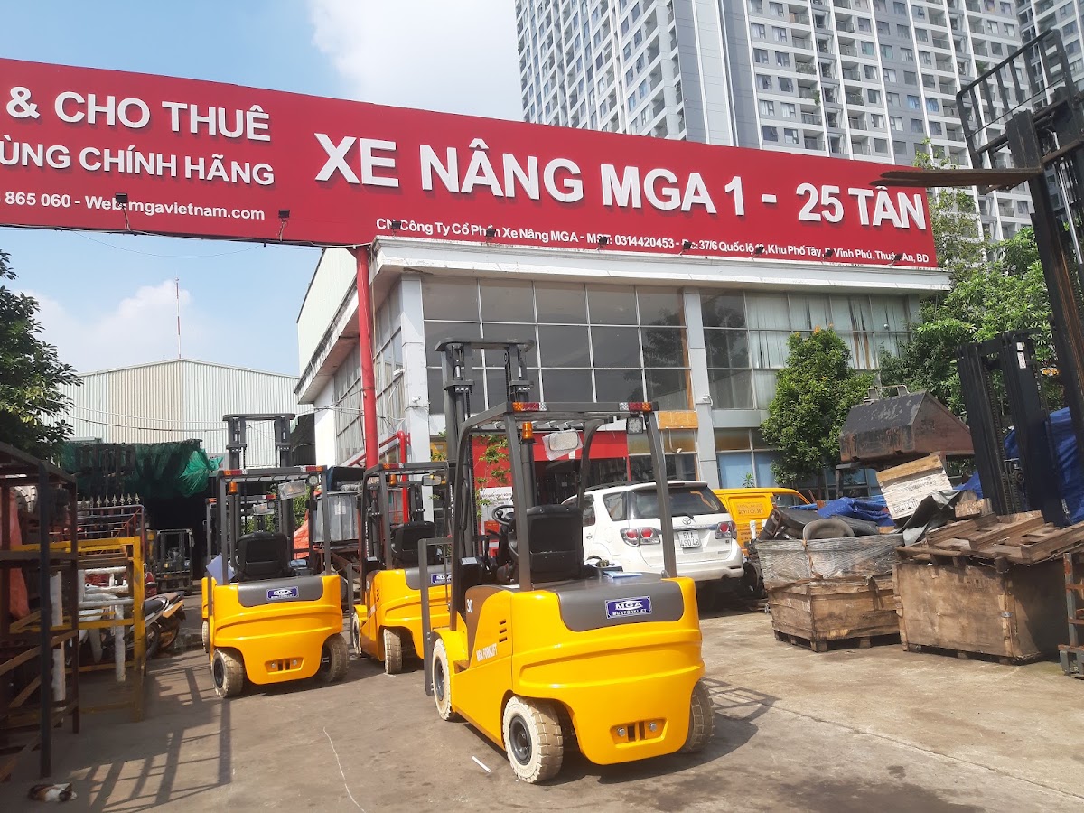 XE NÂNG MGA
