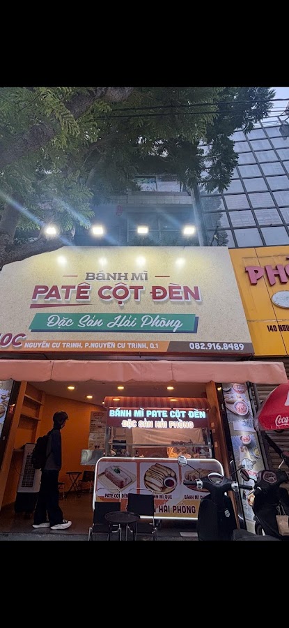Bánh Mì Patê Cột Đèn Hải Phòng