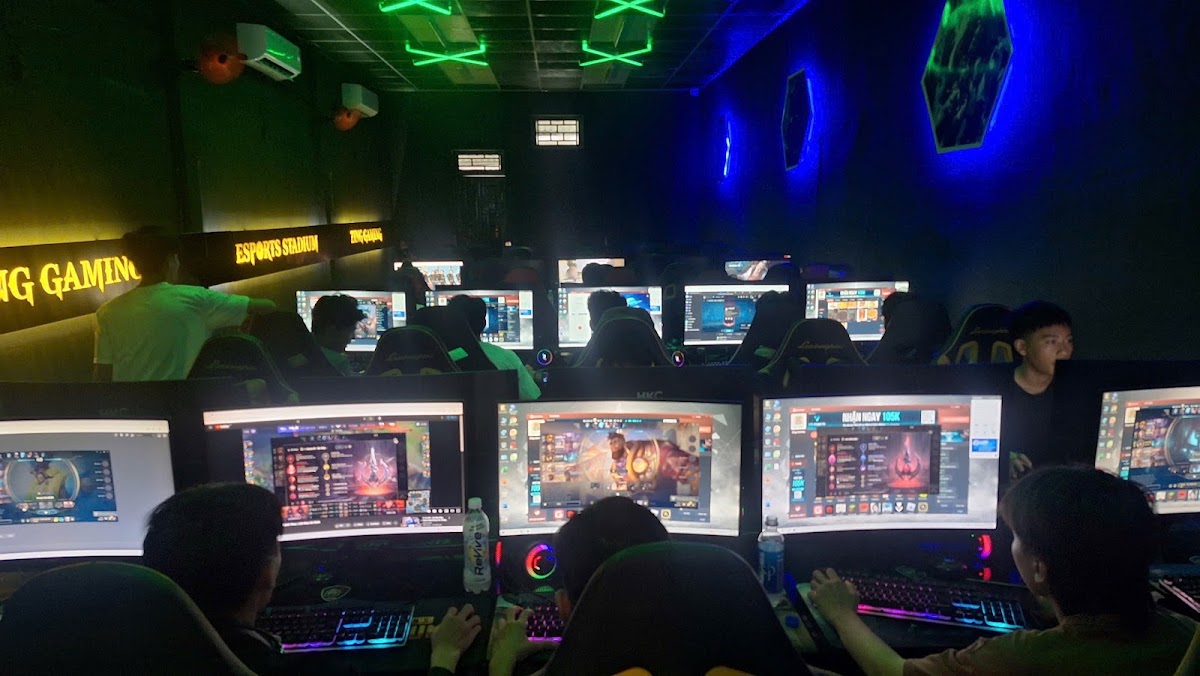 Cyber Zing Gaming - Quán Net Cấu Hình Cao Combo Đêm 20k