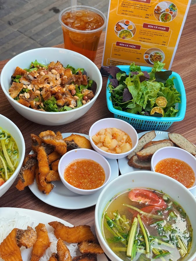 Bún cá chấm HiHi
