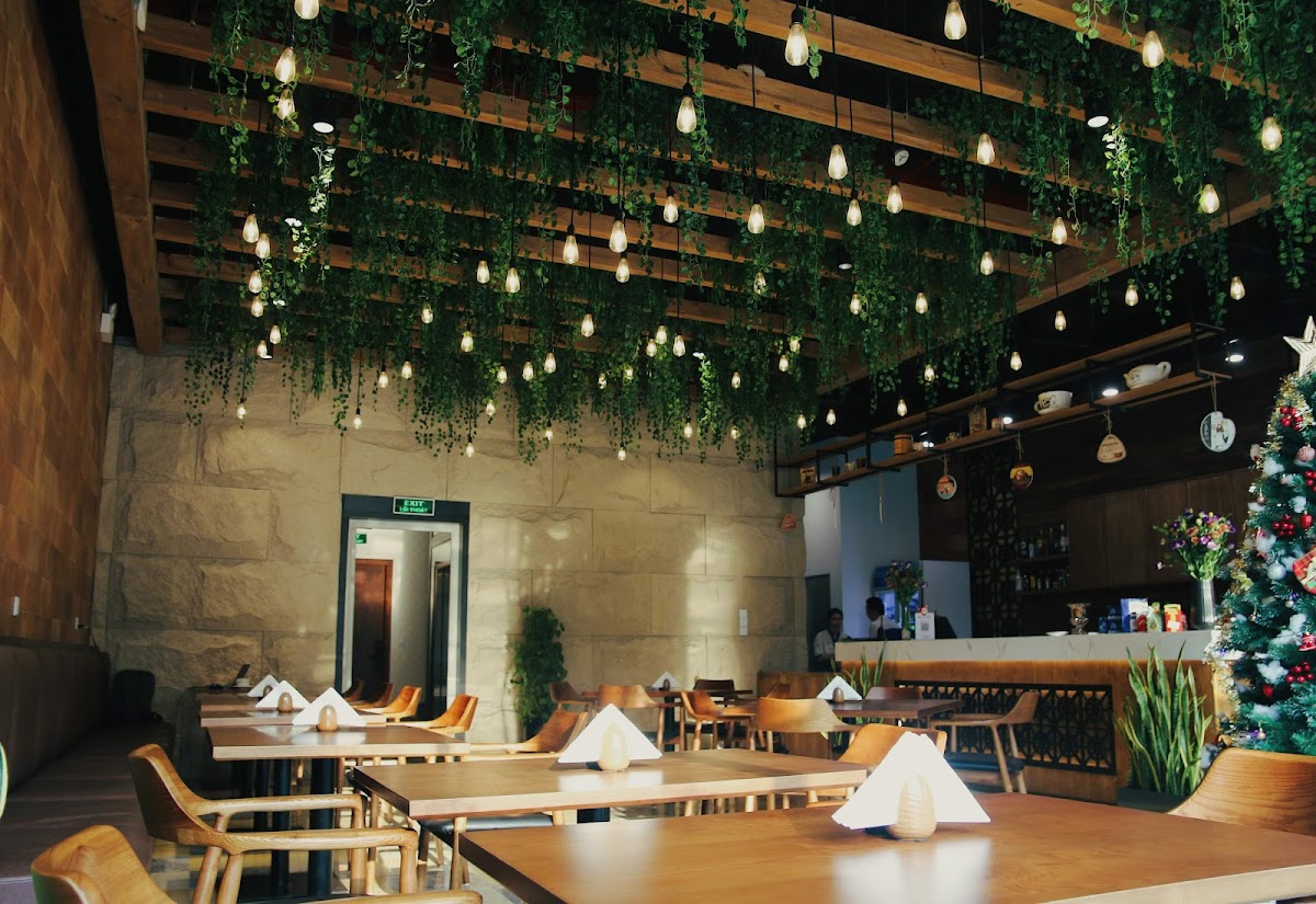 Delicato Cafe & Restaurant