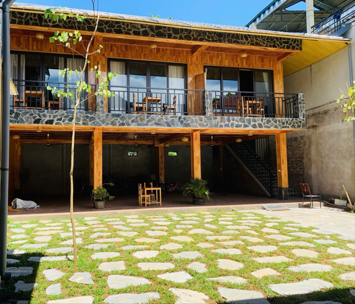 Cò's House