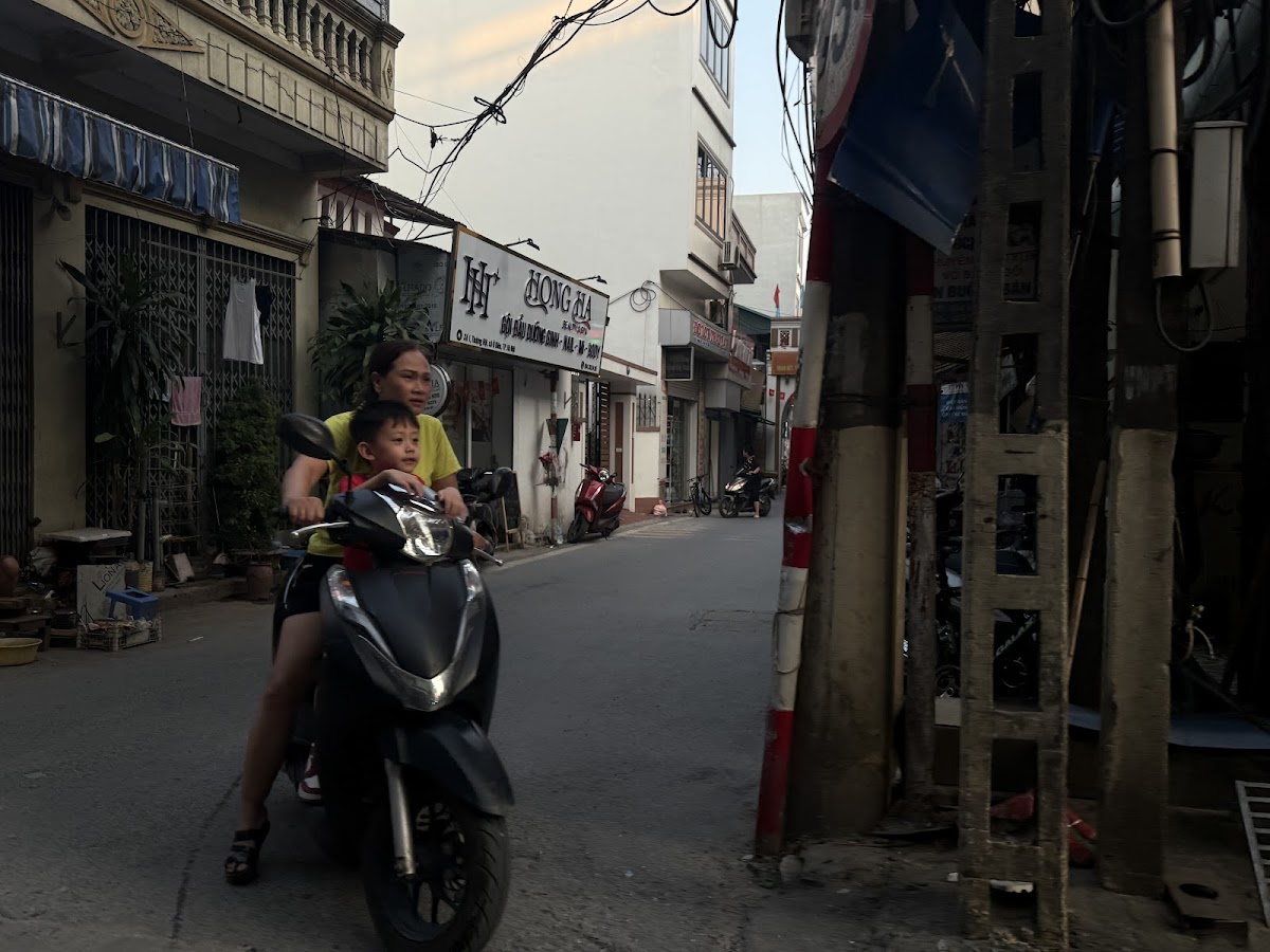 Long Biên Bánh Mỳ Tươi Mỗi Ngày