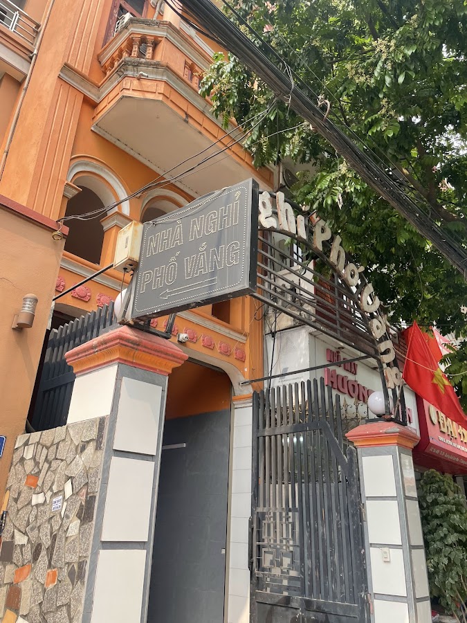 Nhà Nghỉ Phố Vắng