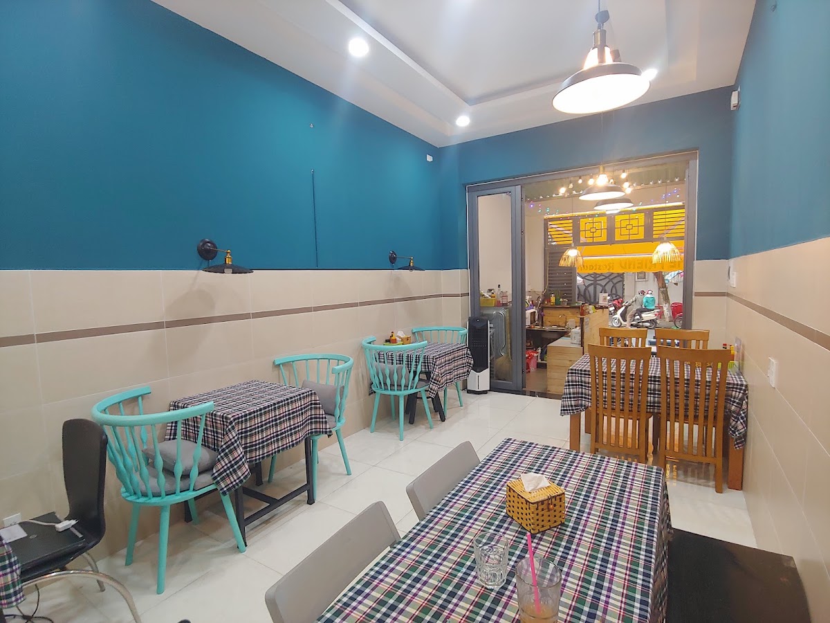 Tiệm Nhà Ngân