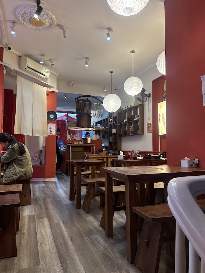 Tiệm cơm Tròn