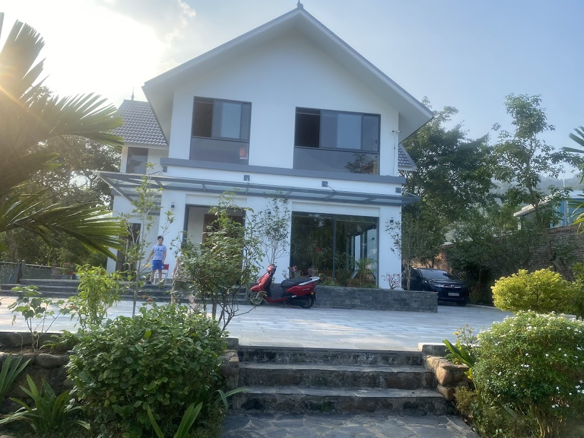 Lục Bảo Gia