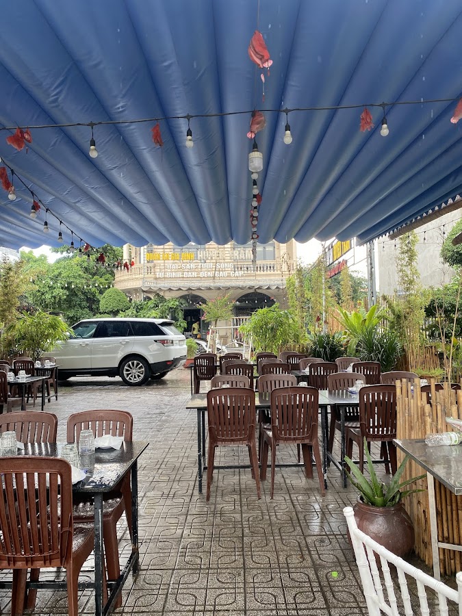 Quán ăn gia đình Huyền Trâm