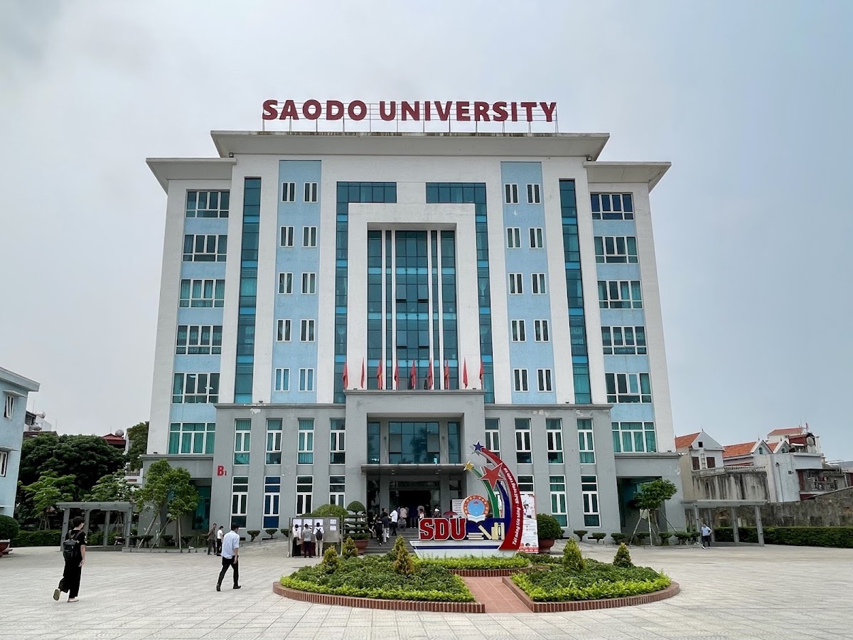 Trường Đại học Sao Đỏ