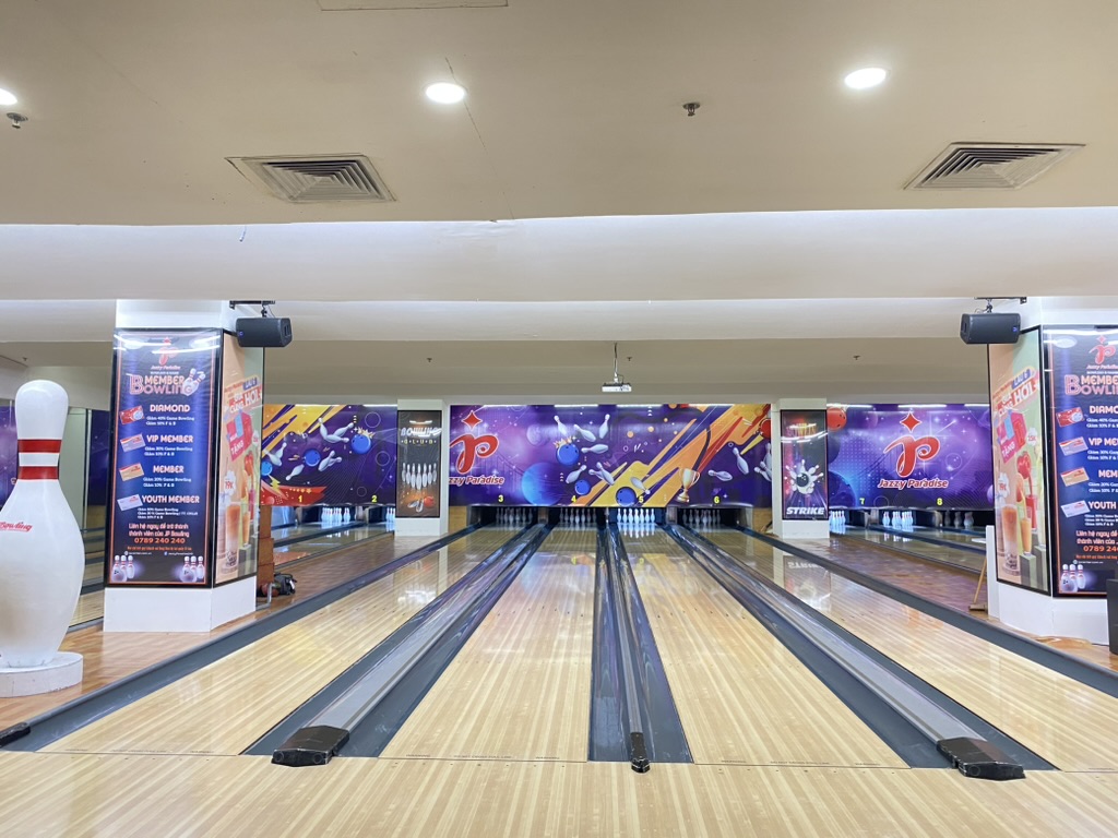 JP BOWLING & GAME CENTER