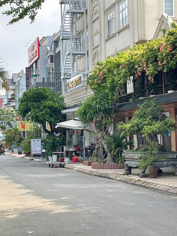 WIN HOTEL