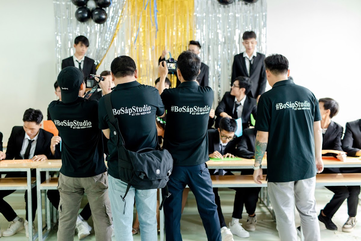 Bơ Sáp Studio - Kỷ Yếu Miền Nam