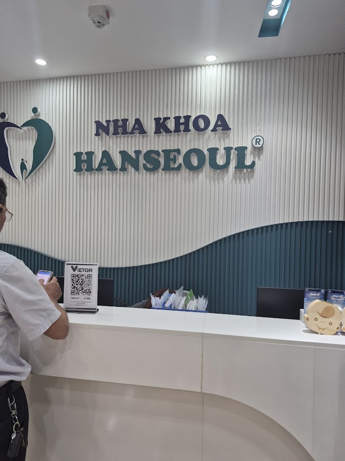 Nha khoa Hanseoul Long Biên - Trồng răng implant chỉnh nha chuyên sâu.