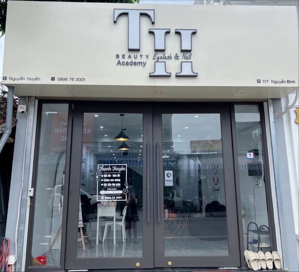 Thuỷ Nguyễn Nail Mi