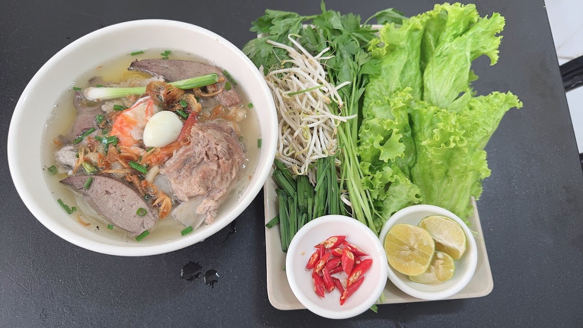 Hủ tiếu mì Mai