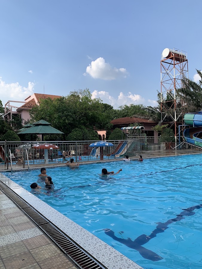Tuân hồ bơi phương nam