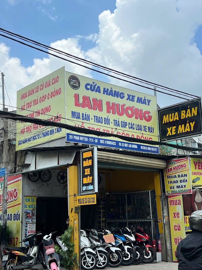 CỬA HÀNG XE MÁY LAN HƯƠNG