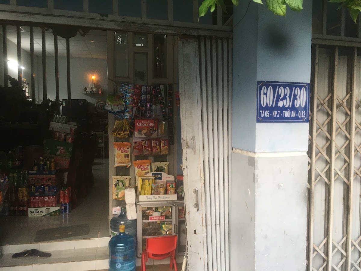 Tạp hóa Kim Phi