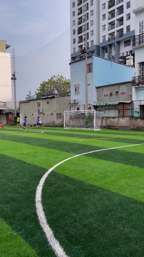 Sân bóng đá Bế Văn Cấm